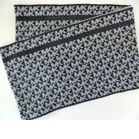 MICHAEL KORS INFINITY SCARF - Picture 6 of 7